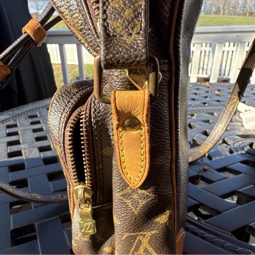 Louis Vuitton Monogram Crossbody Bag in Brown and Tan - Picture 9 of 9